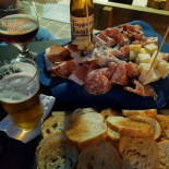 Beeriot Food