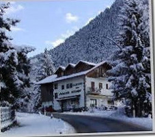 Albergo Scanapa' Di Migliorati Giuseppe outside