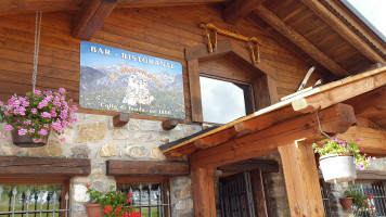 Chalet Le Marmotte outside