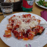 Razmataz Wine food