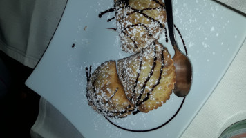 Sine Tempore food