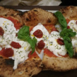 Porta Romana • Pizza E Grill Nourriture