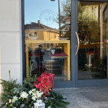 Ravee De Villa outside