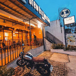 Pandito Exterior