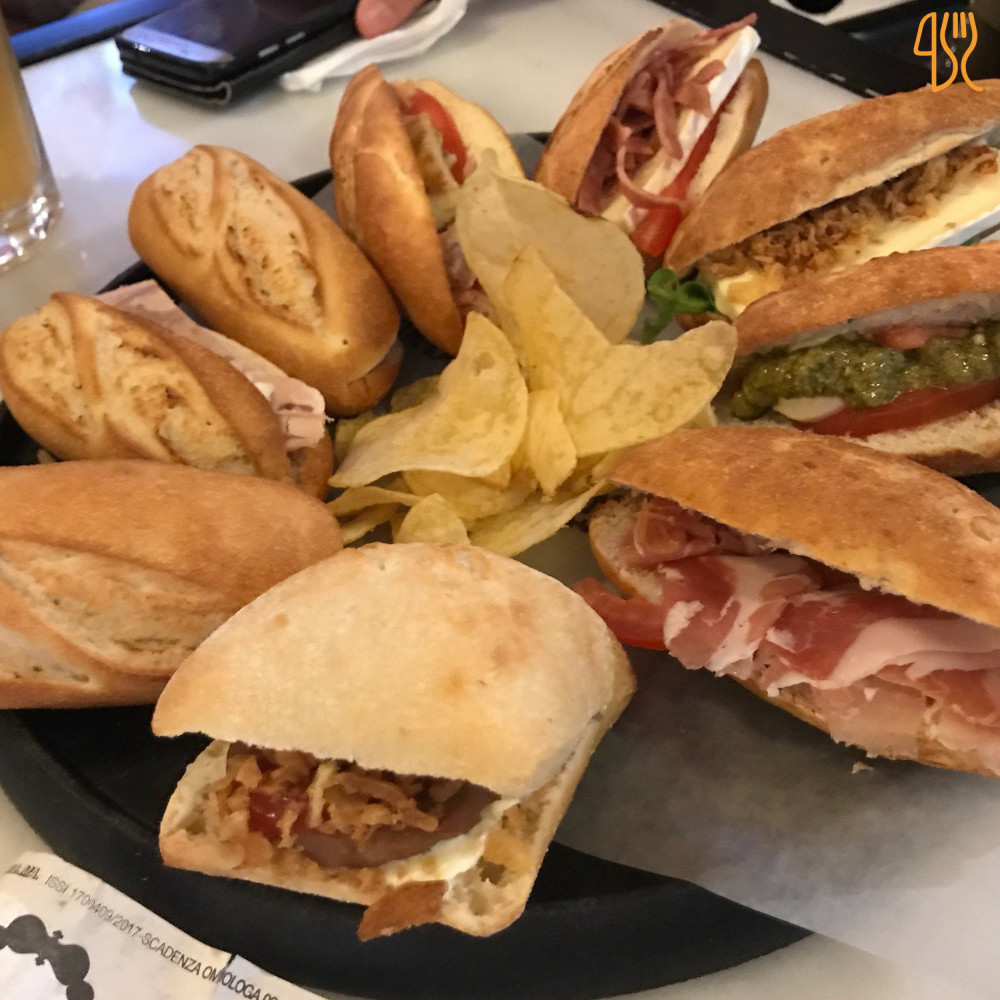 100 Montaditos Nourriture