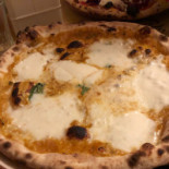 Pizzeria Trimalchione food