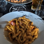 D2 Daniels Comida