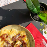 Pastasuta Comida
