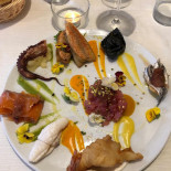 L'anciua Nourriture