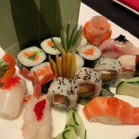 Sushimura Food