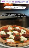Pizzeria La Grgilia food