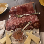 Tinello 28 Comida