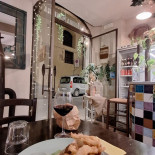 La Vecchia Maniera À l'intérieur