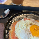 Tipo Coffee More Nourriture