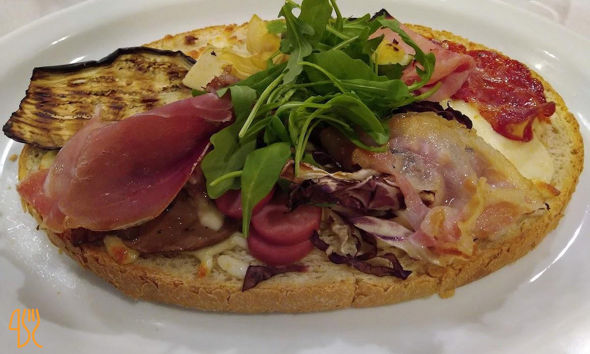 Pizzeria Henry Comida