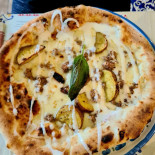 Pizzium Varese Nourriture