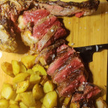 V78 Pub Grill Comida