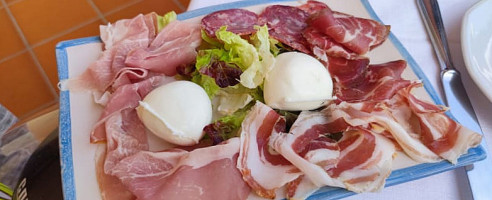 Zi’ntonio food