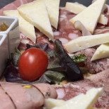 Il Toscano Del Casentino food
