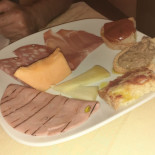 Il Toscano Del Casentino food