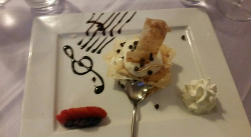 Quatar Pass food