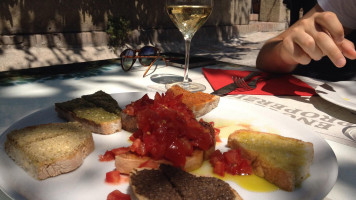 Enoteca Properzio food