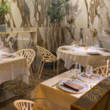 Mare Nostro À l'intérieur