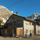Rifugio Mongioie Exterior