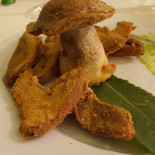 Manubiola Nourriture