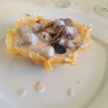 Manubiola Nourriture