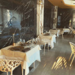 Mare Nostro À l'intérieur