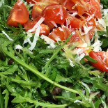 A Cantinella Nourriture