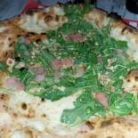 Gusto Pizza Bun Nourriture