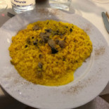 L'angolo Pizzeria food