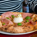 Amale Pizzeria Nourriture