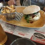 Gusto Tondo food