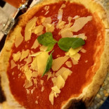 Gusto Tondo food