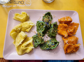 Bottega Del Tortellino food