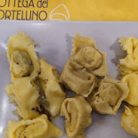 Bottega Del Tortellino food