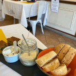Bottega Del Tortellino drink