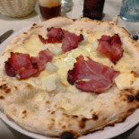 Orfeo Pizzeria Comida