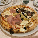 La Ca Di Mat food