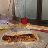 Maramao Pane E Vin Comida