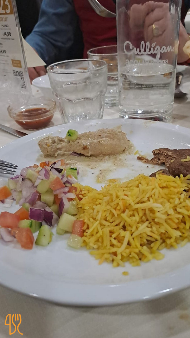 L'angolo Orientale Comida