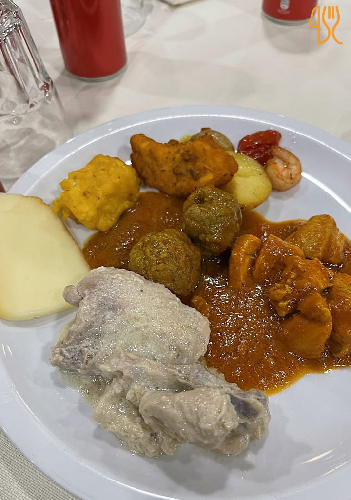 L'angolo Orientale Comida