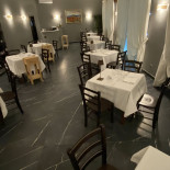 Osteria Martinelli inside