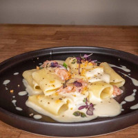 L'antica Scuderia food