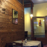 E Io Pago! À l'intérieur