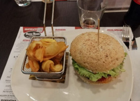 Gusto Tondo Varedo food