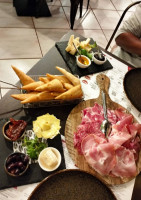 Gusto Tondo Varedo food